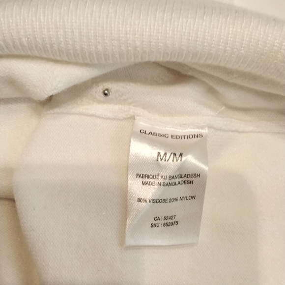 Classic Editions off white sweater with pearl detail - Picture 8 of 9